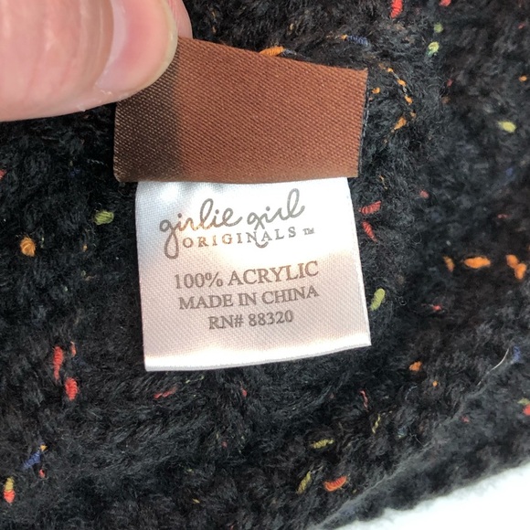 C.CPonytail Beanie - Picture 6 of 7